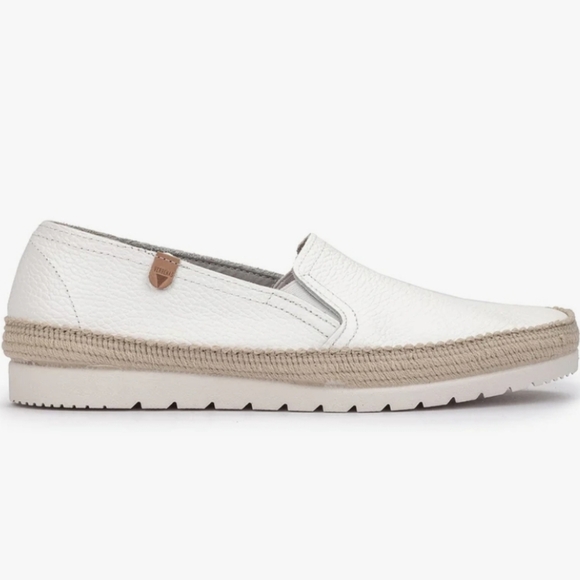 Verbenas Shoes - NWOT Verbenas White Nucleo Made In Spain Leather Slip-ons Women's Size 7.5